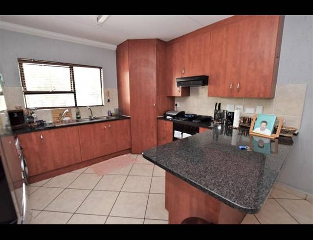 2 BEDROOM PROPERTY TO RENT IN PAULSHOF